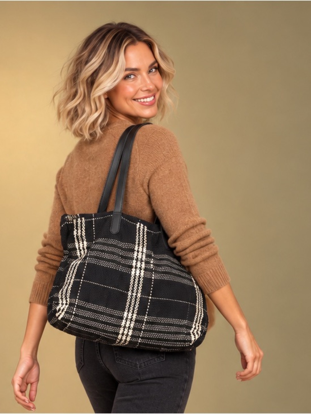 Chic Banana Republic woven tote featuring a classic black and ivory plaid/check